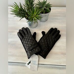 NWT Time & Tru Touch Screen Compatible Black Quilted Gloves.